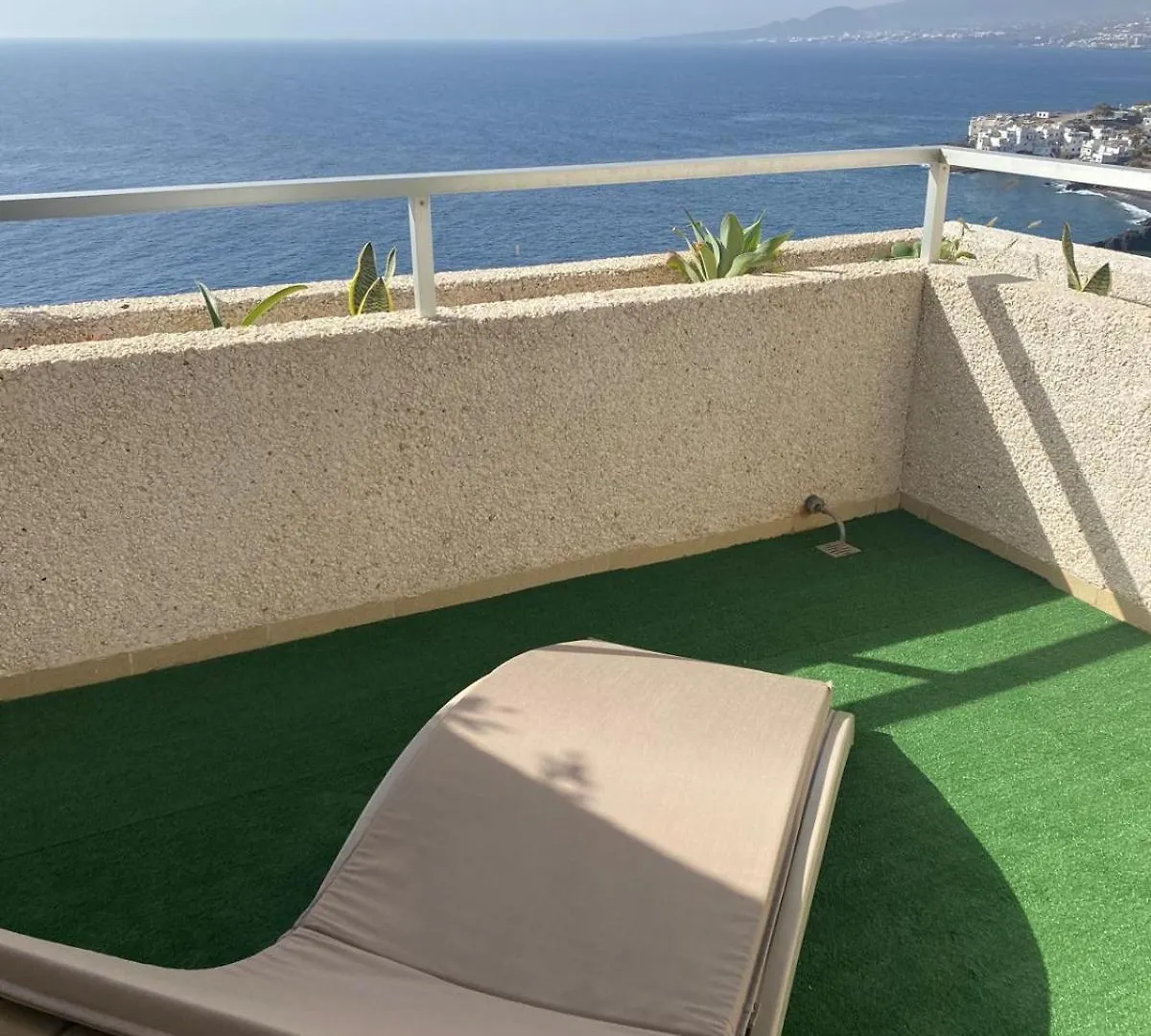 Penthouse Apt With Ocean Views For Couples And Sports Lovers Tabaiba 0*,  Spain